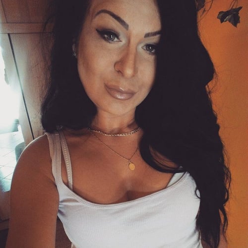 Hella10